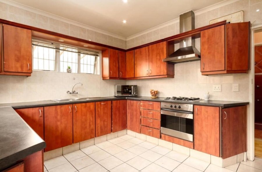 4 Bedroom Property for Sale in Belgravia Western Cape